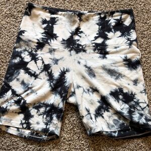 PINK Victoria's Secret Black and White Yoga Shorts